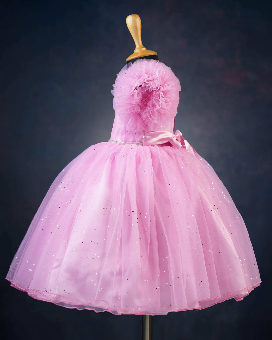 Baby Pink Glitter Baby-Girls Party Perfect Birthday Frock
Material Baby pink shade glitter party perfect frock is made with soft nylon net fabric. The yoke portion of the frock is designed in transparent neck with pleated