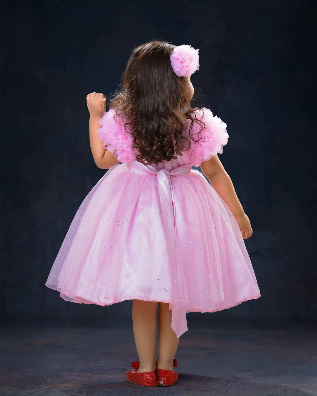 Baby Pink Glitter Baby-Girls Party Perfect Birthday Frock
Material Baby pink shade glitter party perfect frock is made with soft nylon net fabric. The yoke portion of the frock is designed in transparent neck with pleated