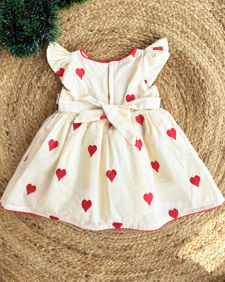 Off-white heart embroidery cotton frock for baby girls
Birthday dress for girls 6M–8Y
Soft cotton partywear frock for toddlers
Heart pattern traditional frock for kids
Off-white embroidered dress for baby girls
Stanwells Kids cotton birthday frock
Comfortable summer birthday outfit