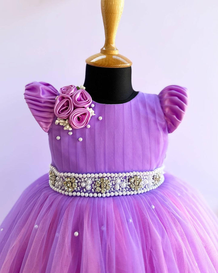 Lilac & lavender Combo Handwork Layer frock
Material : Lilac colour premium ultra satin fabric with matching Lavender and Baby pink combination mono net is used for making this frock. Yoke portion is designed