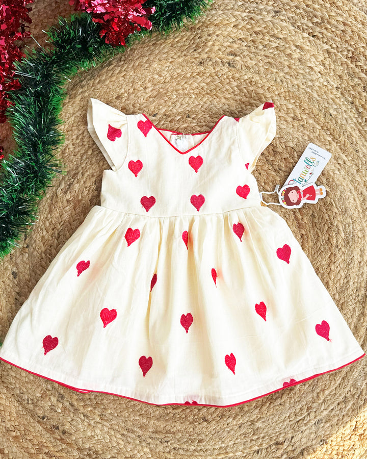 Off-white heart embroidery cotton frock for baby girls
Birthday dress for girls 6M–8Y
Soft cotton partywear frock for toddlers
Heart pattern traditional frock for kids
Off-white embroidered dress for baby girls
Stanwells Kids cotton birthday frock
Comfortable summer birthday outfit