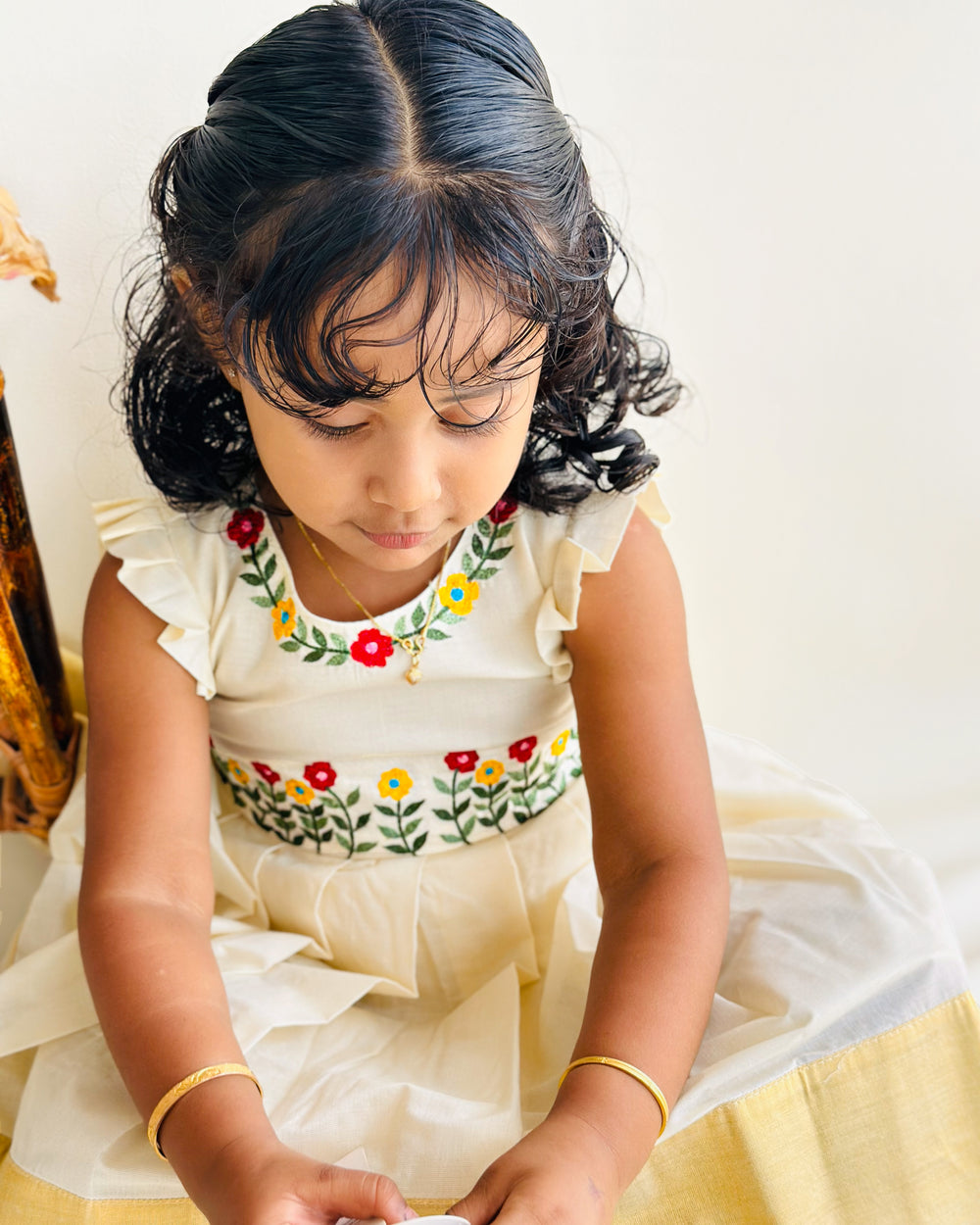 onam frock for girls, stanwells kids, ethnic dresses for girls, embroidery cotton frock for baby girls, kerala dresses, kasavu frocks, flower frocks kids