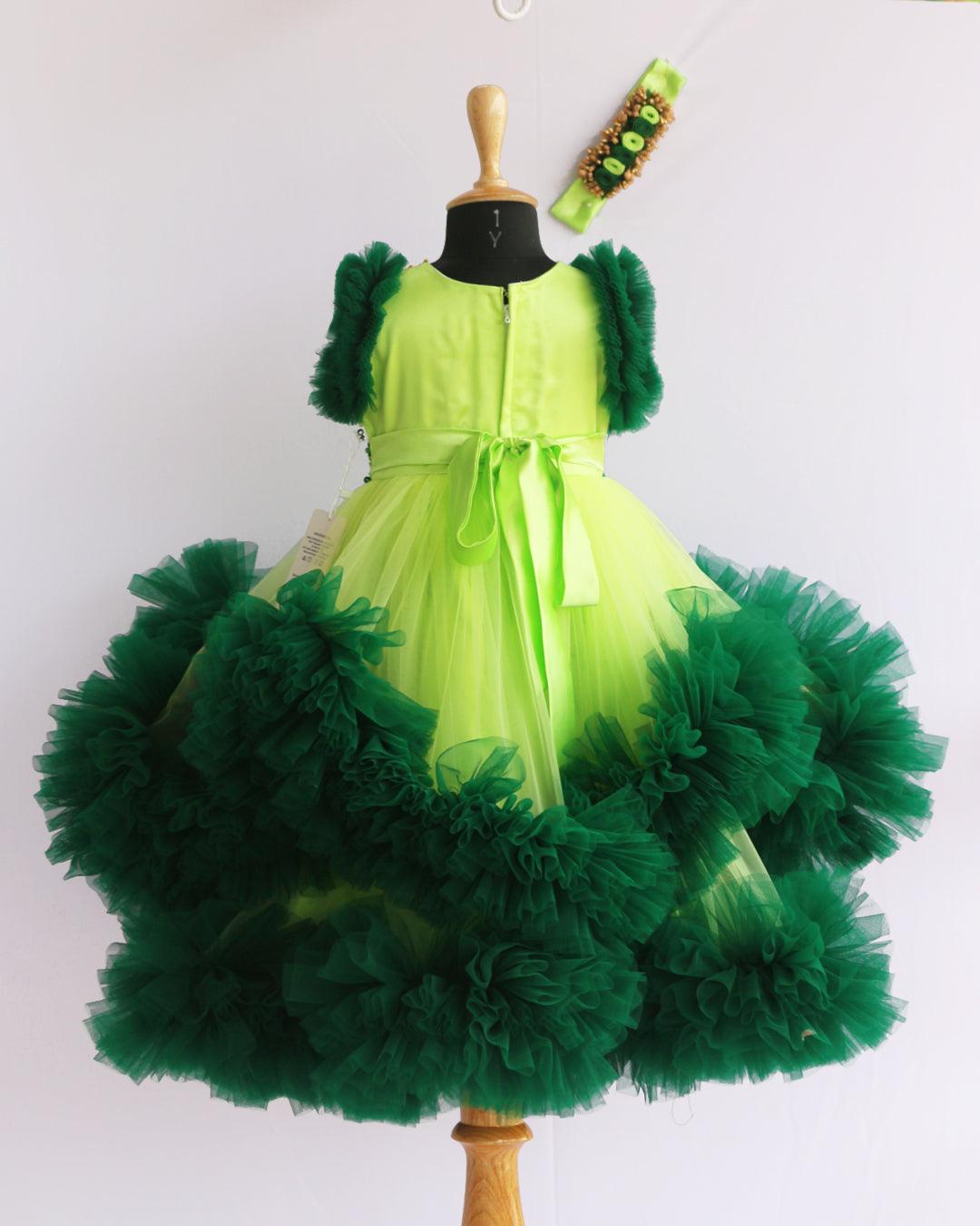 Lime Green & Dark green Animal Theme Jungle Frock
Material: Lime Green & Dark Green Animal Theme Jungle Frock is made with soft nylon mono net with two layered and ruffles on each end portion. Yoke portion is d