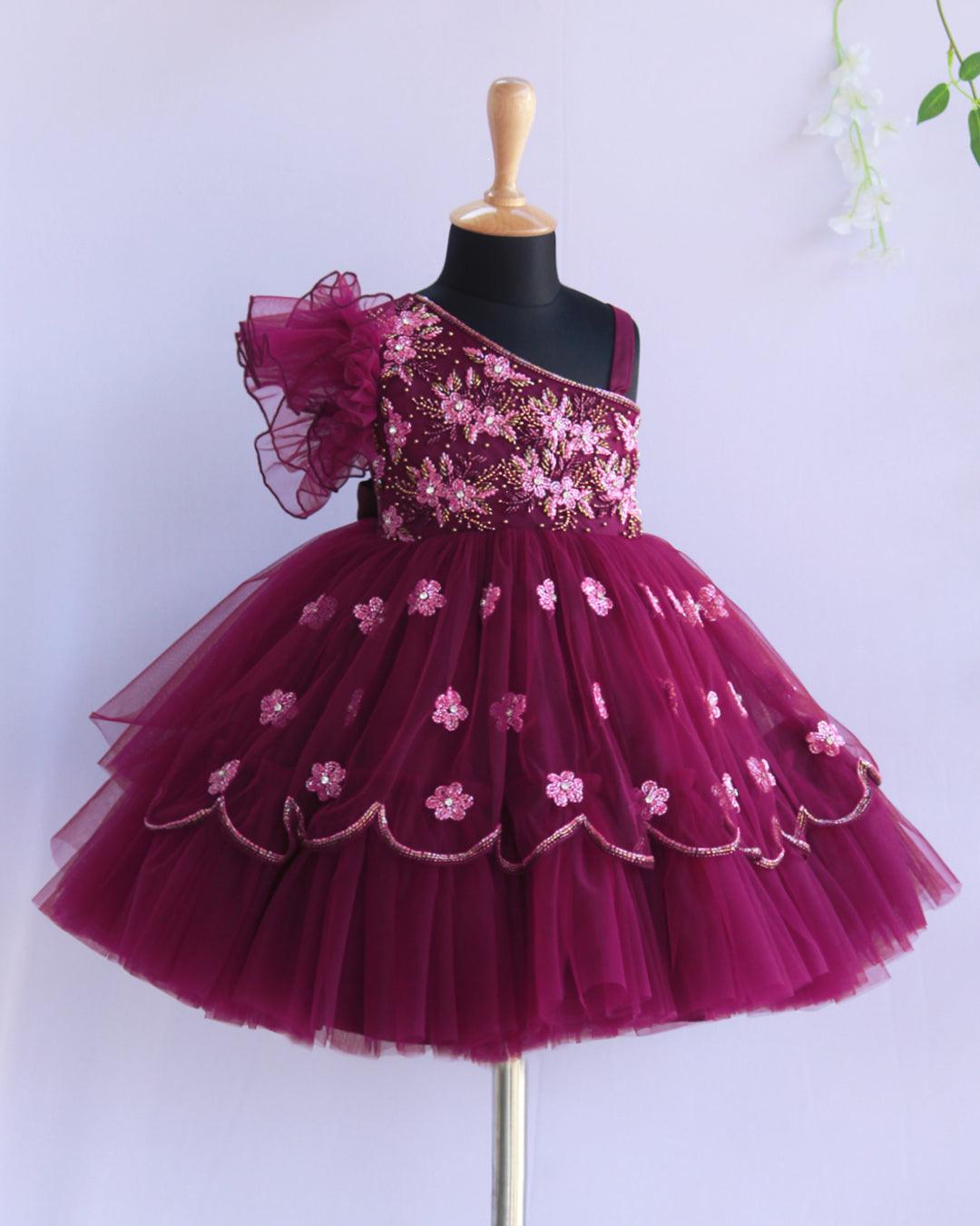 Purple Vine Shade Heavy Birthday Handwork Frock
Material: Purple vine colour Heavy party wear handwork frock. in the yoke portion pink and golden colour heavy cutbead handwork is done. skirt part is highlighted w