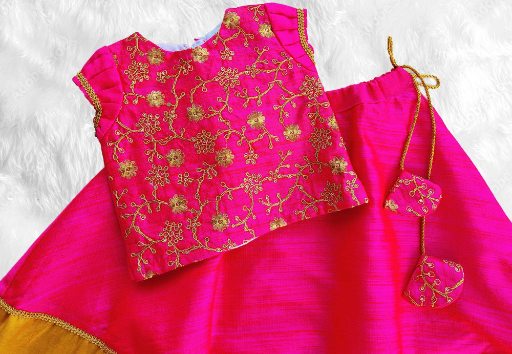 Stanwells Kids Pink Silk Thread Embroidered Traditional Lehenga Choli 