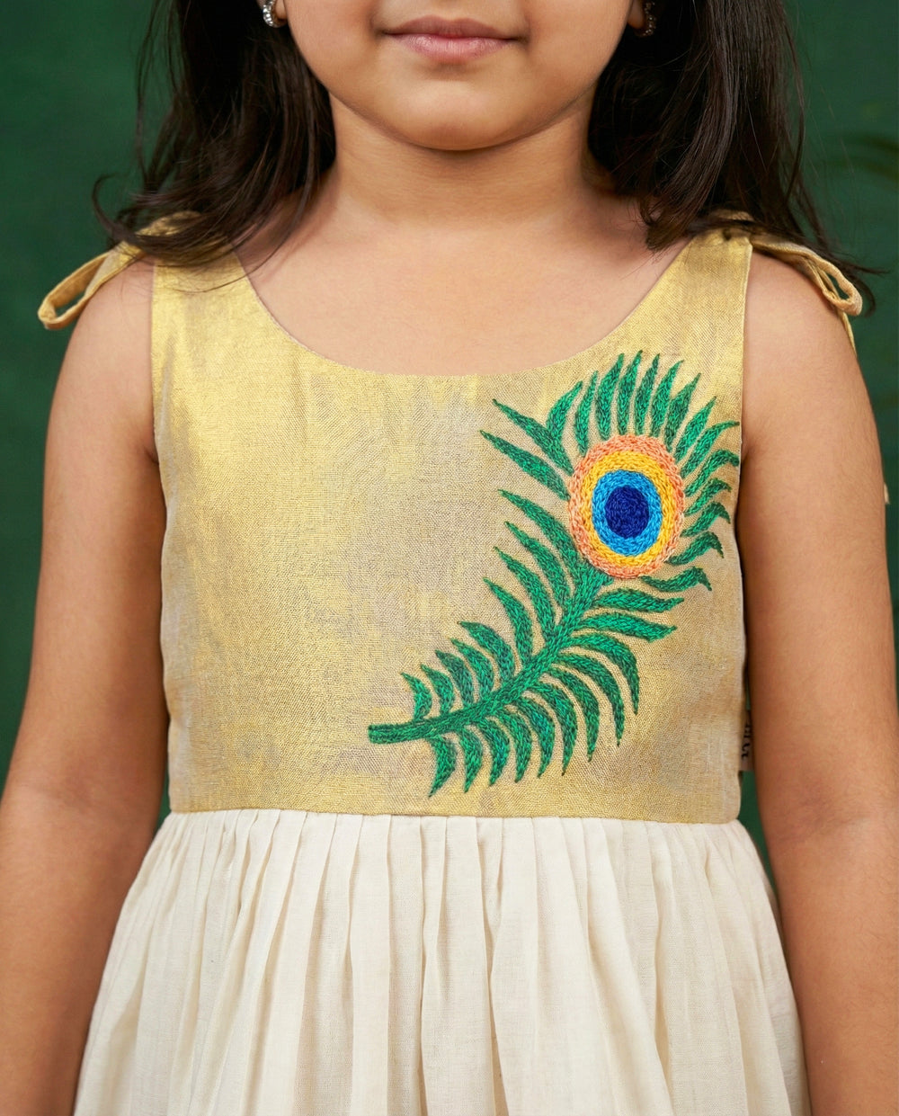 Baby girl birthday dress with Kerala Kasavu Mayilpeeli embroidery, kettuduppu frock, perfect for special occasions
