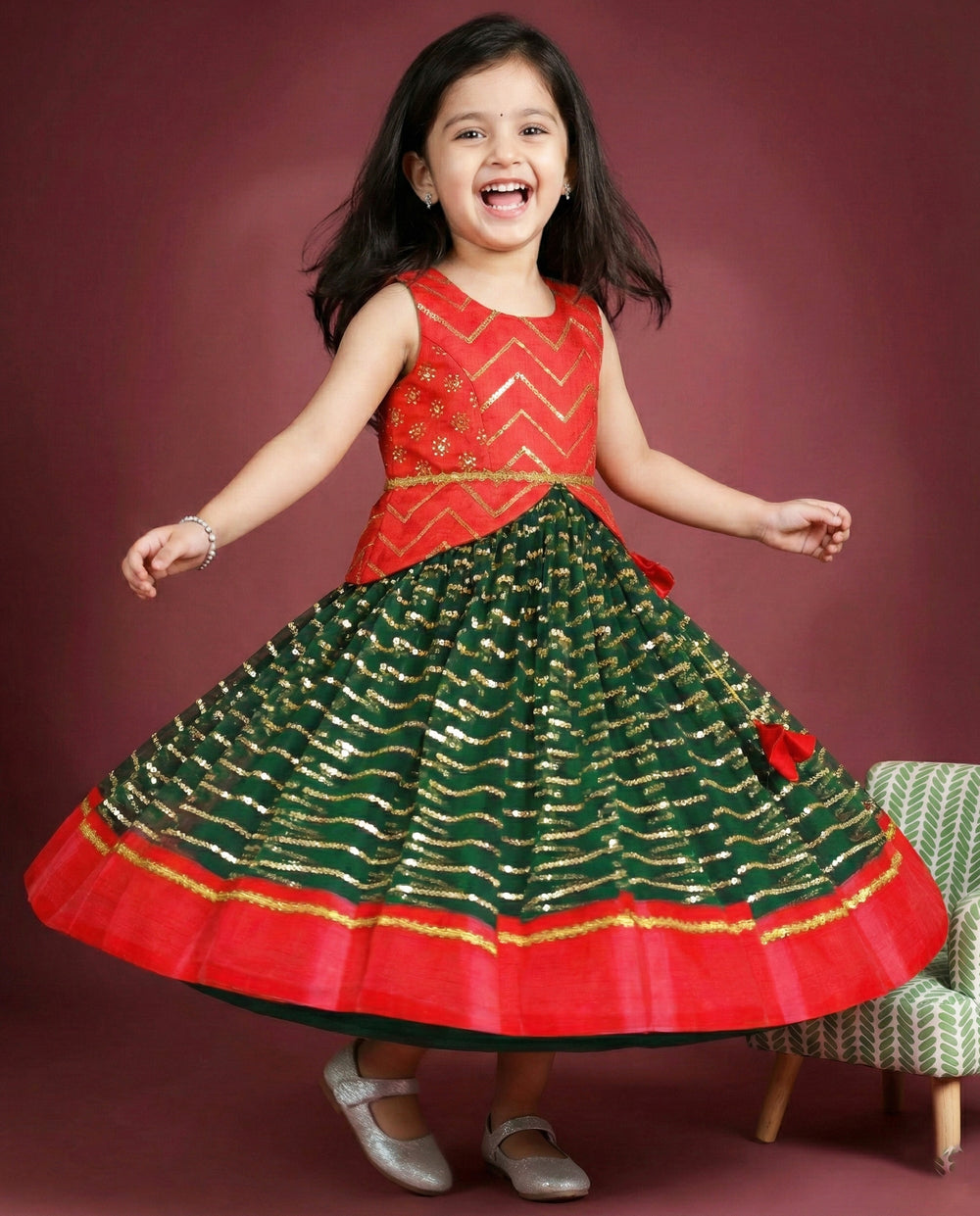 Bottle green and red sequin embroidery lehenga choli for baby girls

Traditional South Indian birthday dress for girls

Embroidered festive wear lehenga for toddlers

Designer sequin work partywear dress for kids

Baby girls ethnic lehenga choli set

Stanwells Kids festive birthday outfit

Green red designer lehenga for baby girls
