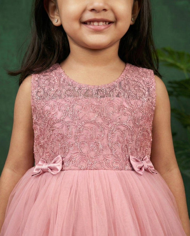 Baby girl birthday dress, toddler party dress, elegant birthday outfit for girls, soft and comfortable dress for baby girls, milestone party dress