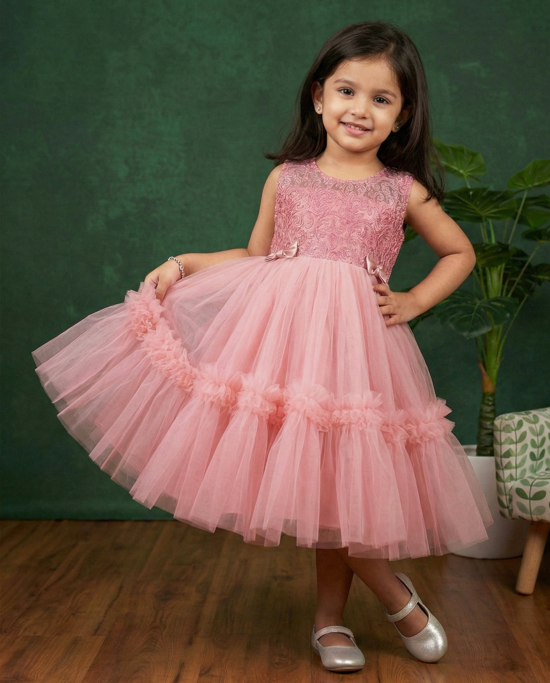 Baby girl birthday dress, toddler party dress, elegant birthday outfit for girls, soft and comfortable dress for baby girls, milestone party dress