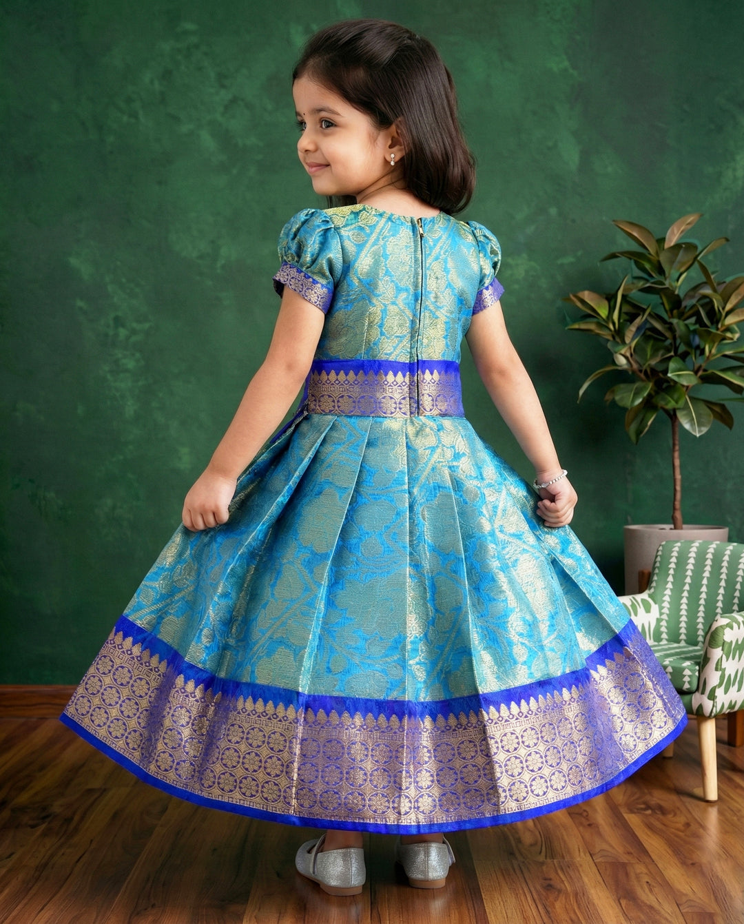 Peacock blue Banarasi silk lehenga choli for baby girls

Traditional puff sleeve dress for kids

Banarasi silk birthday dress for girls

Baby girls ethnic wear lehenga

Festive partywear dress for toddlers

Peacock blue traditional frock for baby girls

Stanwells Kids Banarasi birthday collection