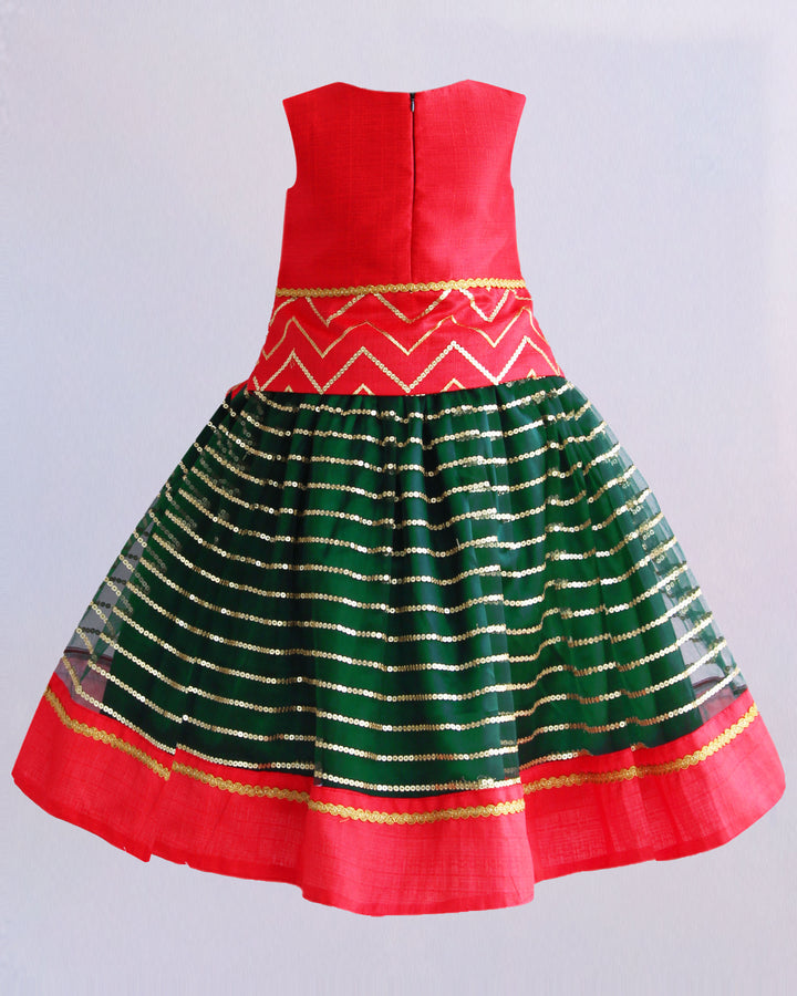 Bottle green and red sequin embroidery lehenga choli for baby girls

Traditional South Indian birthday dress for girls

Embroidered festive wear lehenga for toddlers

Designer sequin work partywear dress for kids

Baby girls ethnic lehenga choli set

Stanwells Kids festive birthday outfit

Green red designer lehenga for baby girls