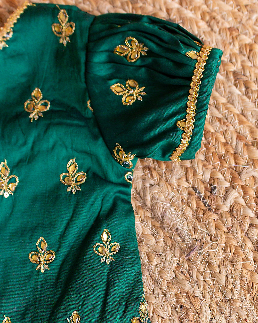 bottle green cream kasavu lehenga for baby girls, Kerala festive kids dress, baby girl birthday lehenga, traditional outfit for toddlers, kasavu partywear dress