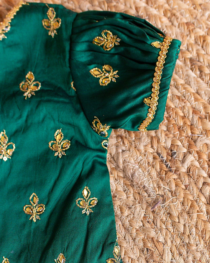 bottle green cream kasavu lehenga for baby girls, Kerala festive kids dress, baby girl birthday lehenga, traditional outfit for toddlers, kasavu partywear dress