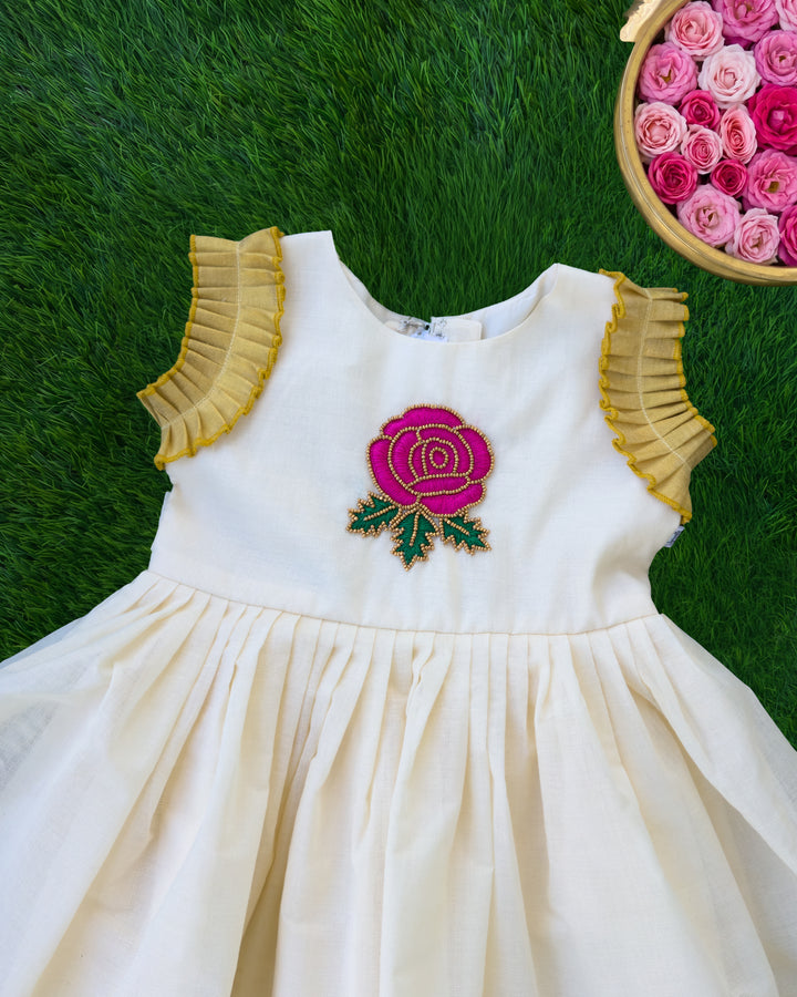 Floral yoke embroidery on cream Kerala handloom Kasavu frock for Onam – Stanwells Kids