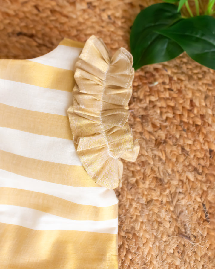 cream handloom kasavu lehenga choli for baby girls, Kerala traditional kids dress, baby girl birthday outfit, festive wear for toddlers, kasavu lehenga kids