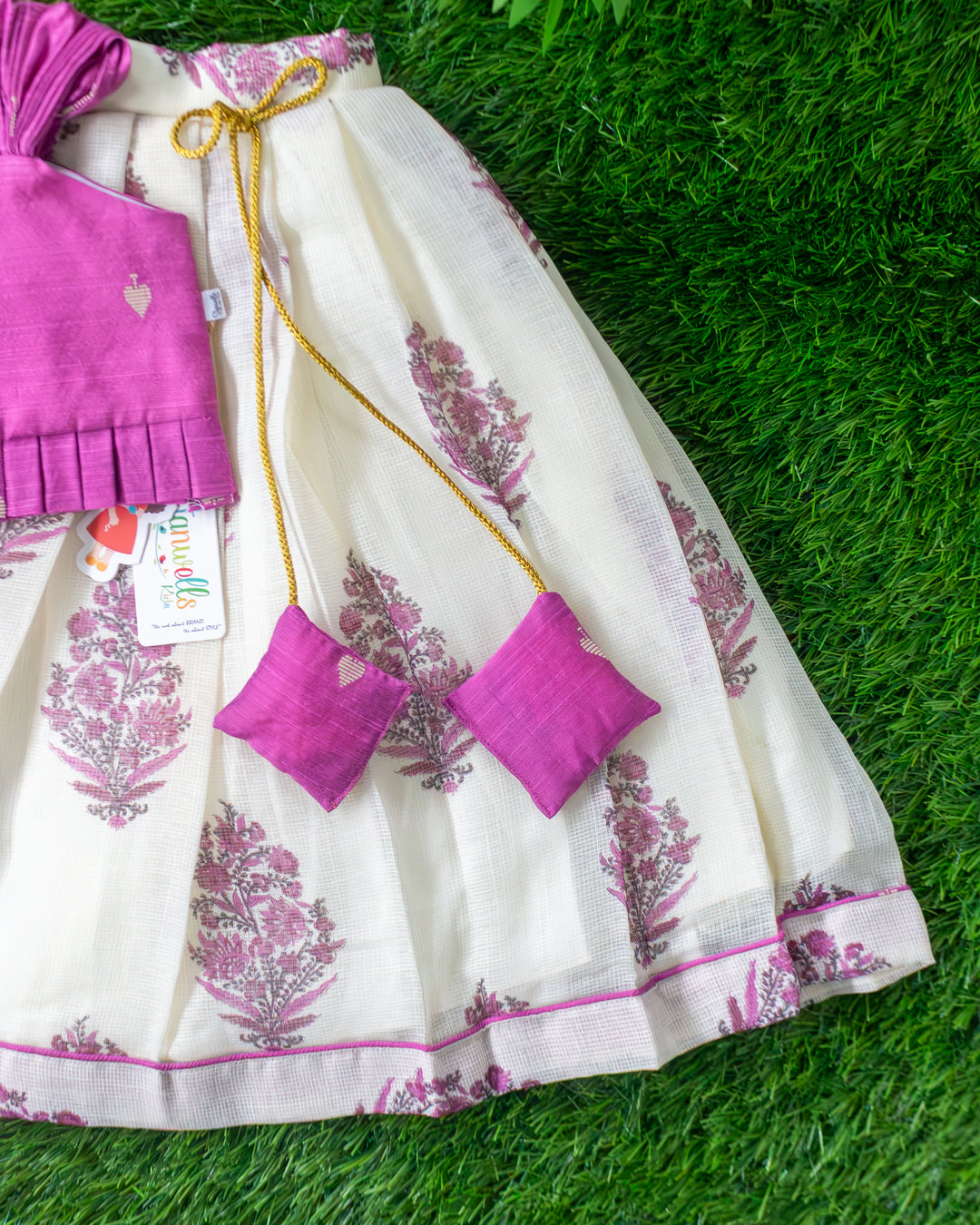 Pleated cream Kota net lehenga skirt with floral blouse for Onam – Stanwells Kids
