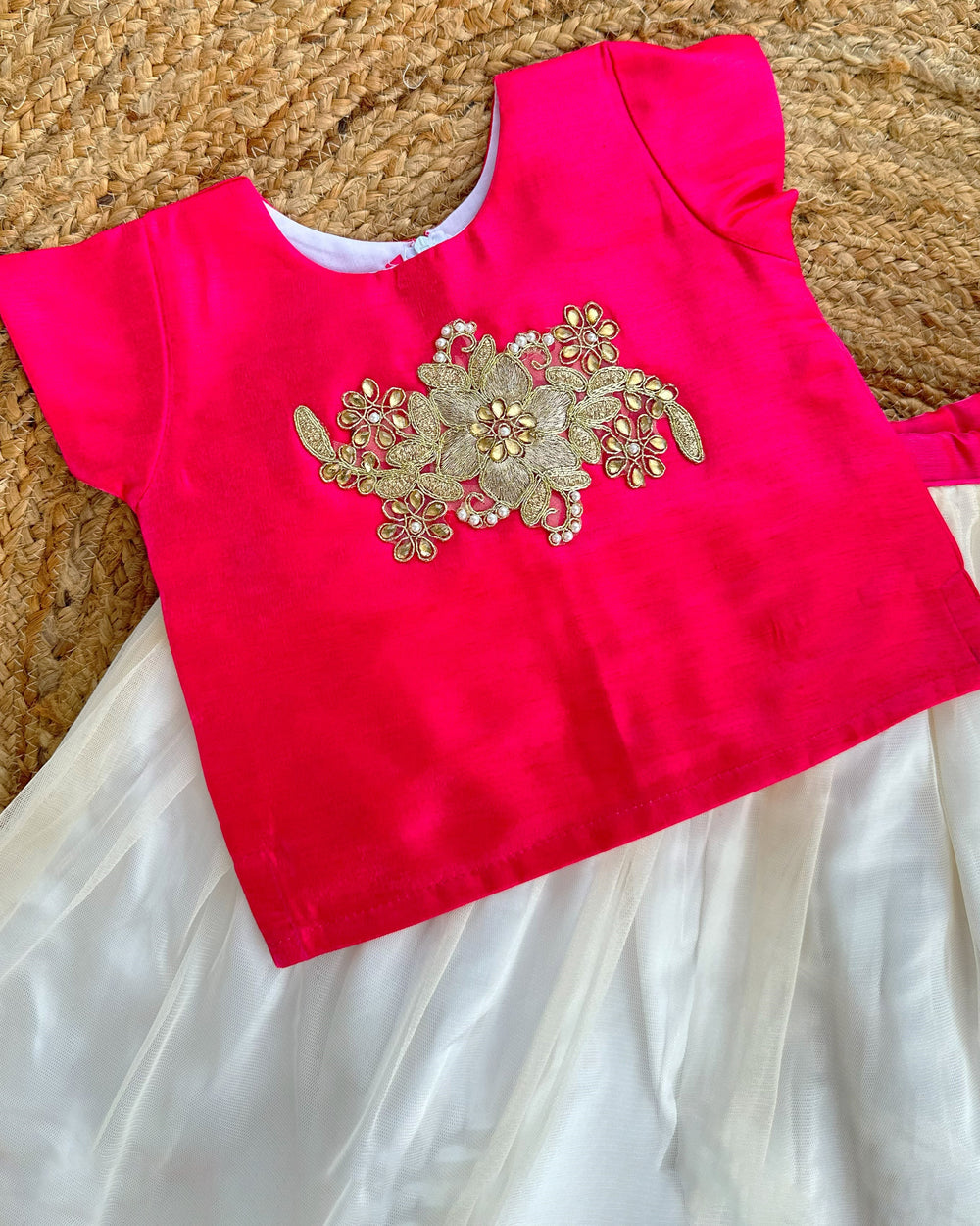 Kerala traditional lehenga choli for baby girl

cream pink birthday lehenga for kids

baby girls Kerala festive dress

ethnic lehenga choli for toddlers

Stanwells Kids Kerala lehenga outfit