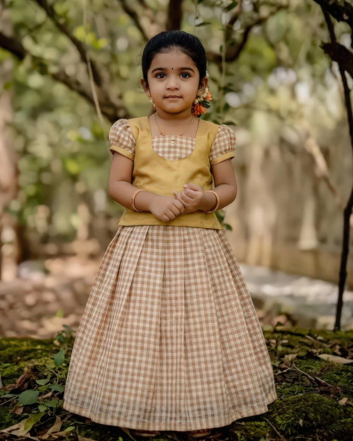 baby girl golden lehenga choli birthday dress
Kerala tissue chanderi lehenga for baby girl
traditional baby girl festive outfit India
baby girl ethnic lehenga choli gold dress
birthday dress for baby girl traditional wear