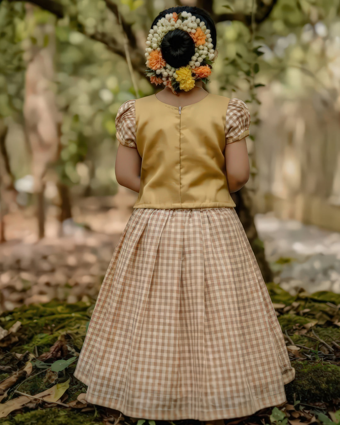 baby girl golden lehenga choli birthday dress
Kerala tissue chanderi lehenga for baby girl
traditional baby girl festive outfit India
baby girl ethnic lehenga choli gold dress
birthday dress for baby girl traditional wear