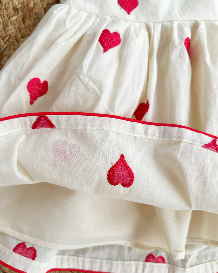 Off-white heart embroidery cotton frock for baby girls

Birthday dress for girls 6M–8Y

Soft cotton partywear frock for toddlers

Heart pattern traditional frock for kids

Off-white embroidered dress for baby girls

Stanwells Kids cotton birthday frock

Comfortable summer birthday outfit