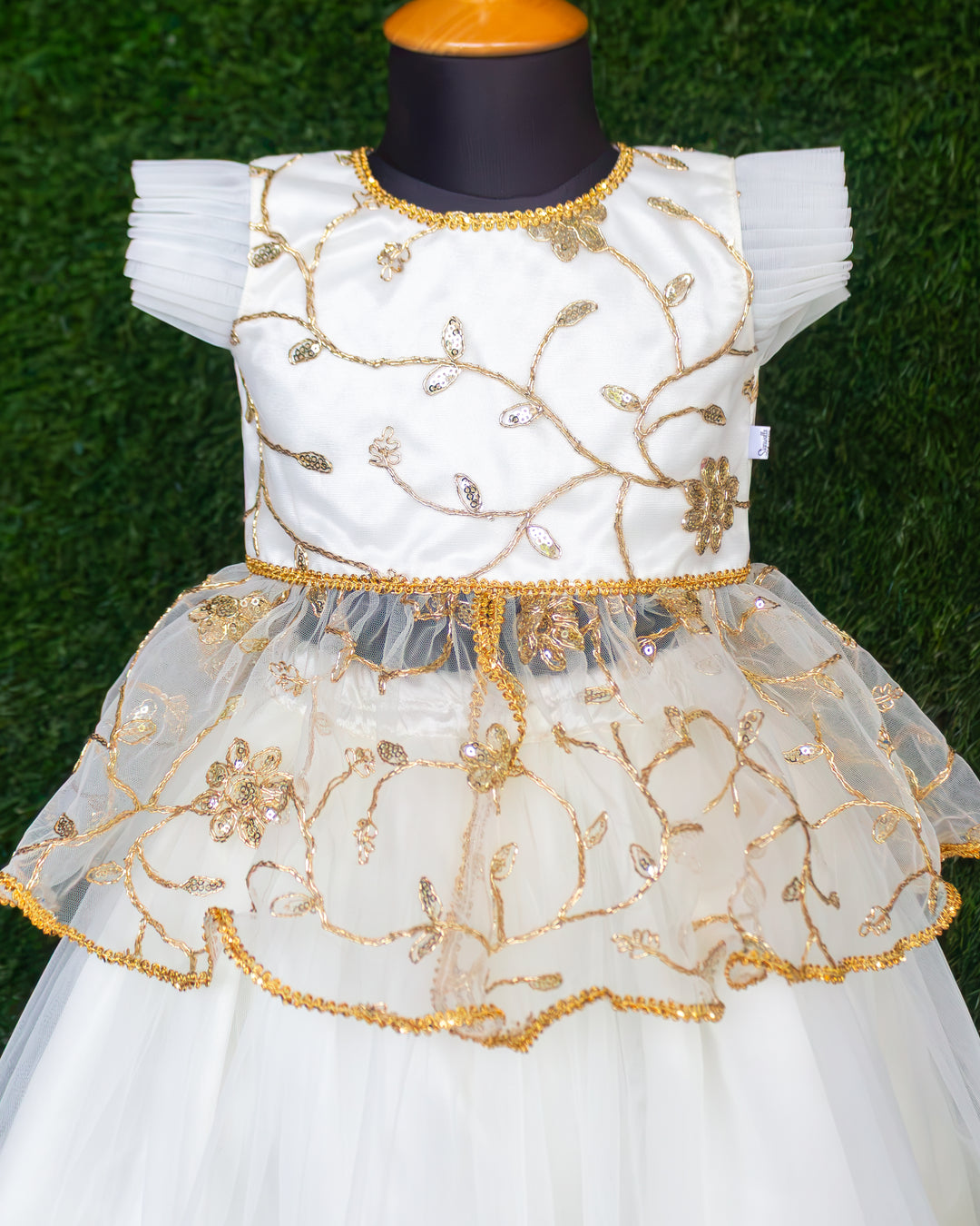Golden lace yoke detail on off white net lehenga choli – Stanwells Kids