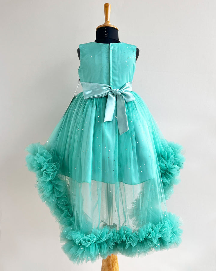 Pastel green baby girls birthday dress with glitter tail

Party frock for baby girls first birthday

Sparkly birthday dress for baby girl

Cute pastel green baby frock for birthday party

