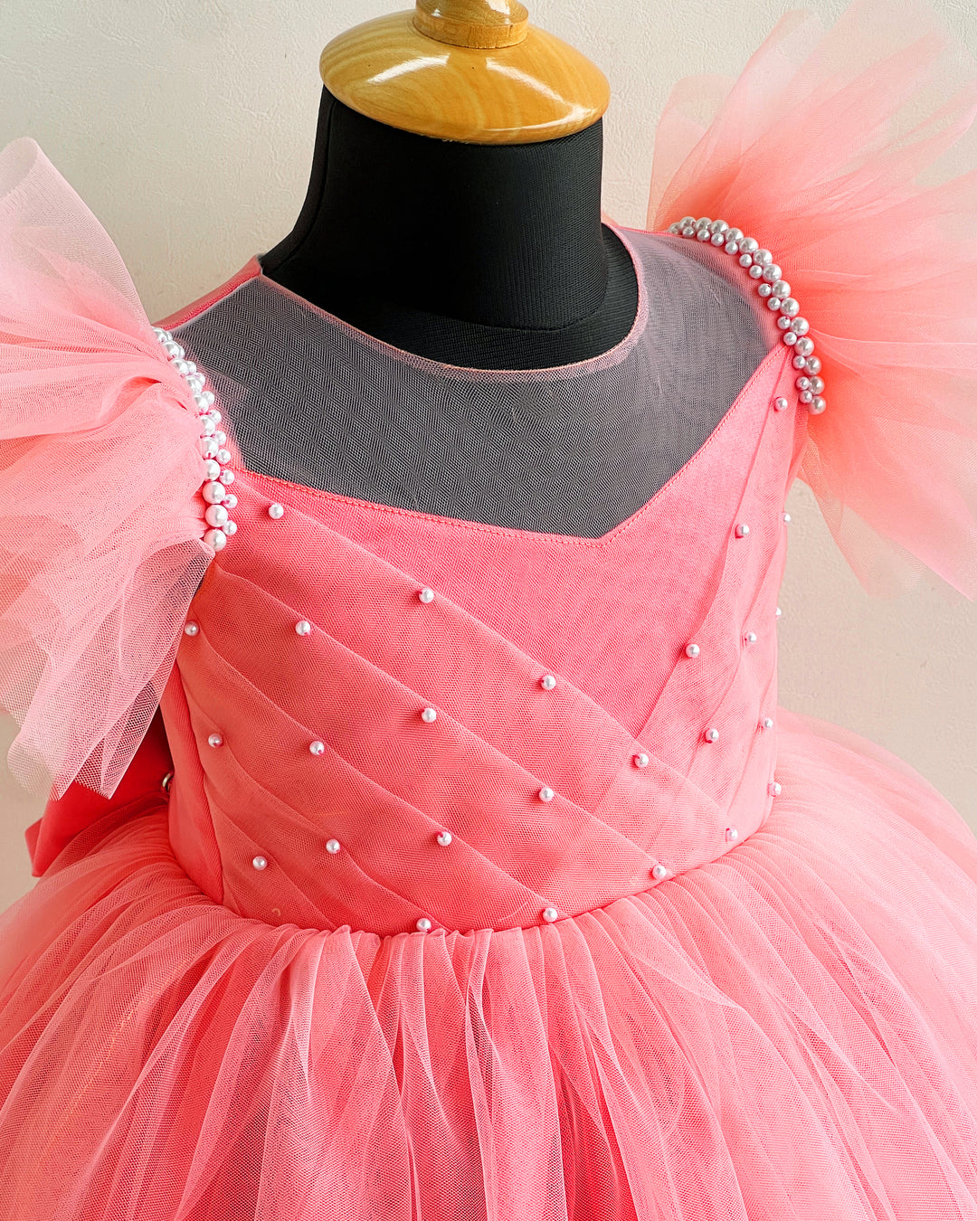 Peach pleated baby girls birthday dress

Baby girl peach party wear frock

Peach color birthday dress for baby girls

Elegant pleated birthday frock for baby girl

Baby girls party wear dress peach shade