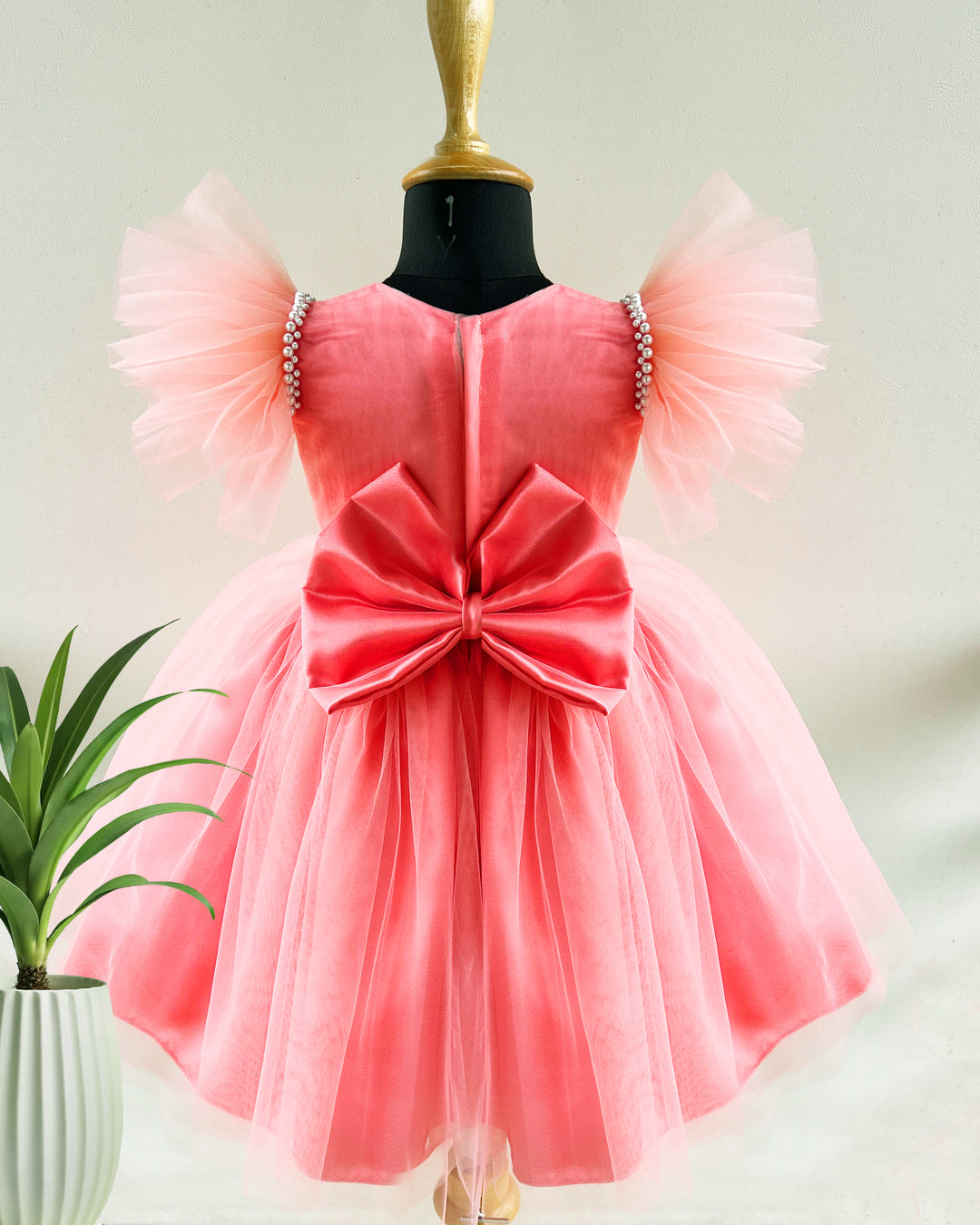 Peach pleated baby girls birthday dress

Baby girl peach party wear frock

Peach color birthday dress for baby girls

Elegant pleated birthday frock for baby girl

Baby girls party wear dress peach shade