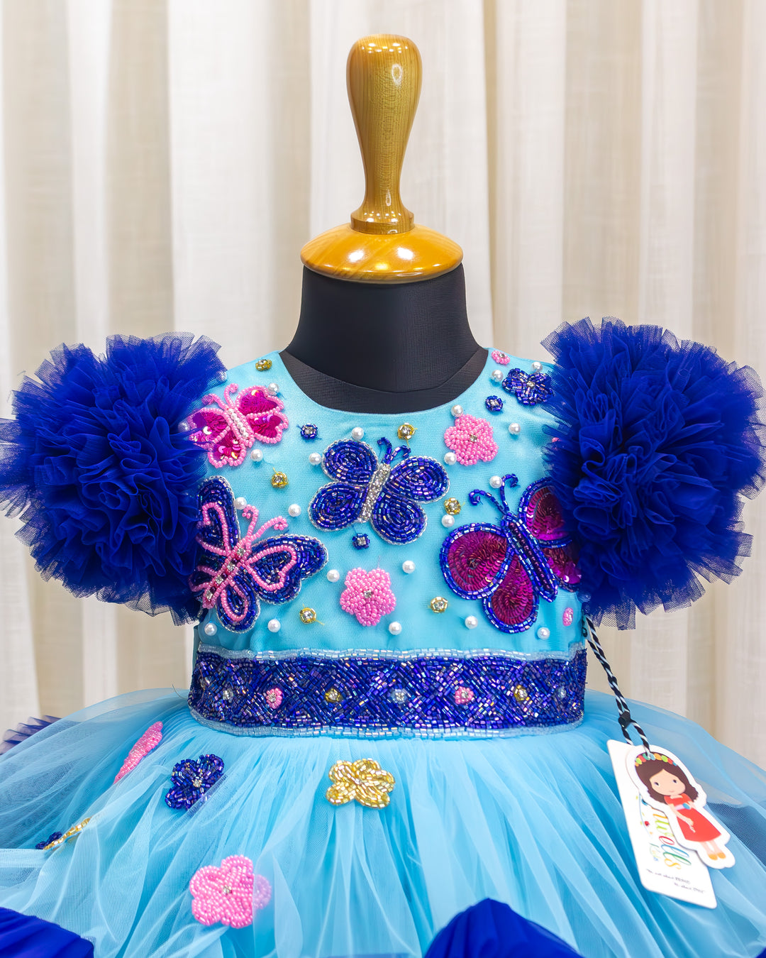 Sky blue and navy blue butterfly handwork birthday dress for baby girls

Butterfly theme partywear frock for girls

Premium handwork birthday dress for baby girls

Sky blue navy blue partywear frock with ruffles