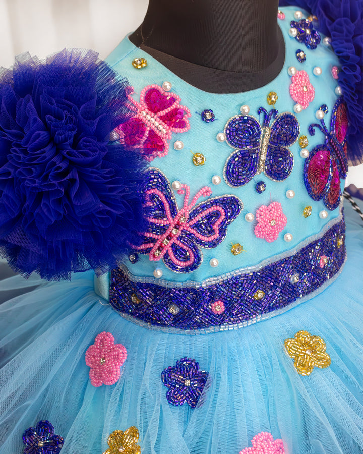 Sky blue and navy blue butterfly handwork birthday dress for baby girls

Butterfly theme partywear frock for girls

Premium handwork birthday dress for baby girls

Sky blue navy blue partywear frock with ruffles