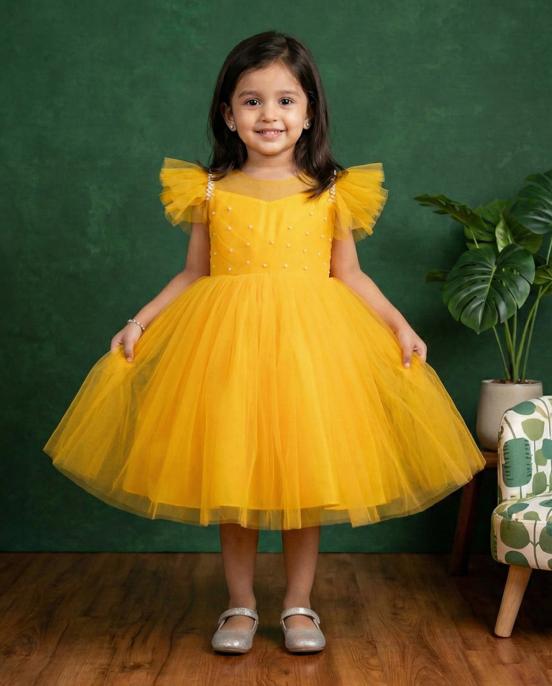 open lace back dress KAAREM - Mango Short Sleeve V Pocket Dress main image 1
