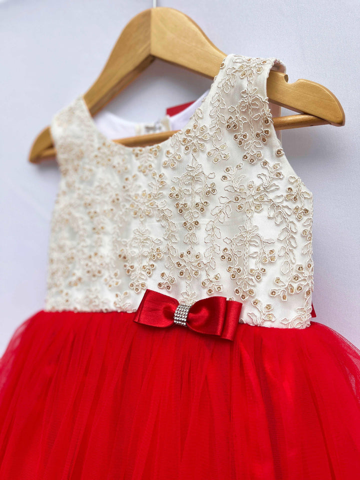 Red & Cream Combo Knee length Frock
Fabric: Red and Cream shade mono net with premium golden threadwork detailing on the yoke portion  Beautifully designed outfit for Baby girls with smooth lining for