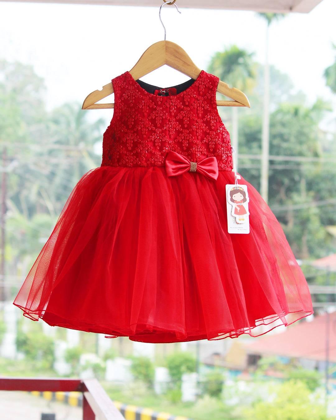 Red Colour Premium Thread Embroidery Frock.
Fabric: Bright Red mono net with premium same colour threadwork detailing on the yoke portion  Beautifully designed outfit for Baby girls with smooth lining for com