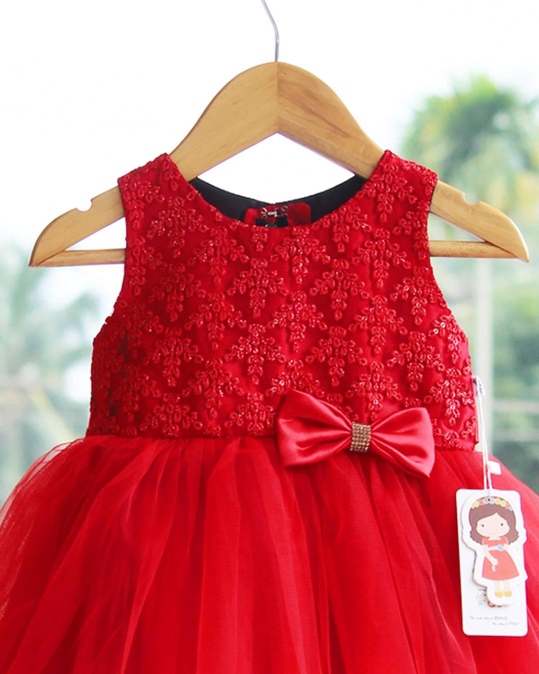 Red Colour Premium Thread Embroidery Frock.
Fabric: Bright Red mono net with premium same colour threadwork detailing on the yoke portion  Beautifully designed outfit for Baby girls with smooth lining for com