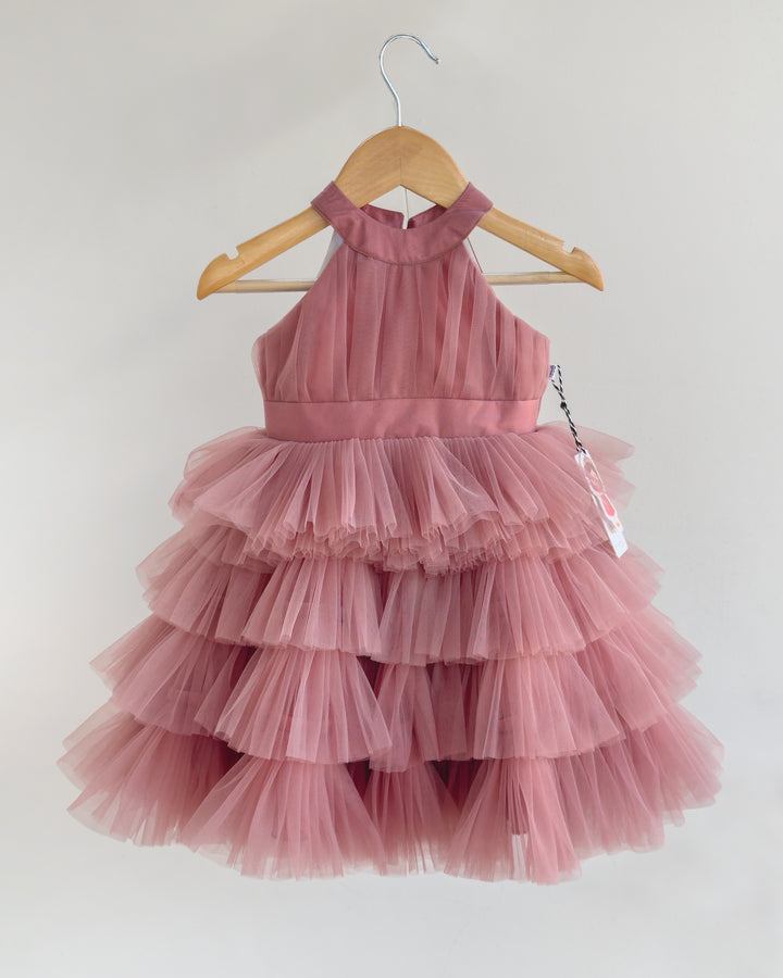 Light chocolate layered frock for baby girls birthday party dress

Stylish halter neck kids frock light chocolate colour

Baby girls birthday dress layered frock with flare

Partywear frock for girls light chocolate layered design