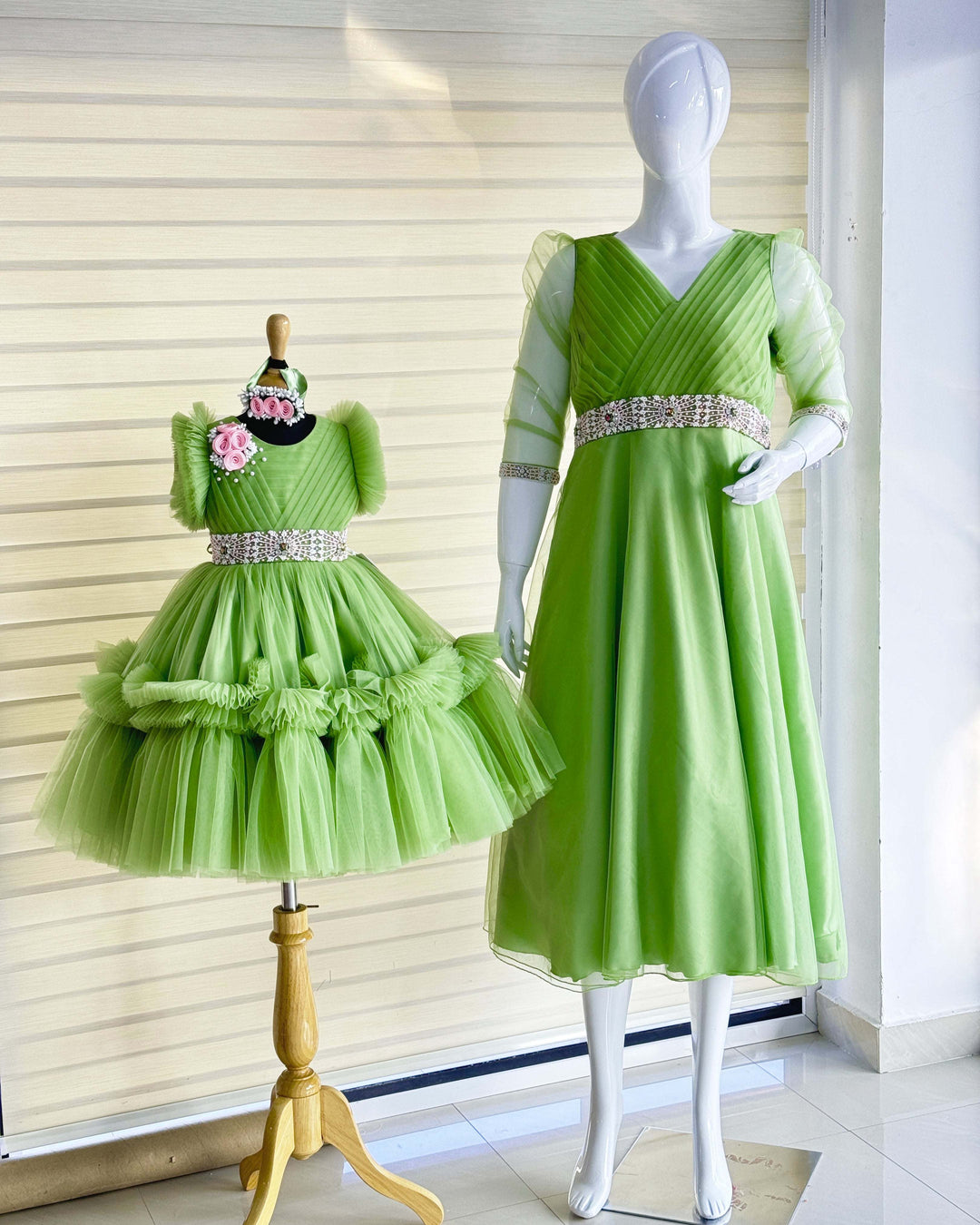 stanwells kids green colour mom and daughter combo for birthday parties handwork gown for moms partywear heavy frock for baby girls