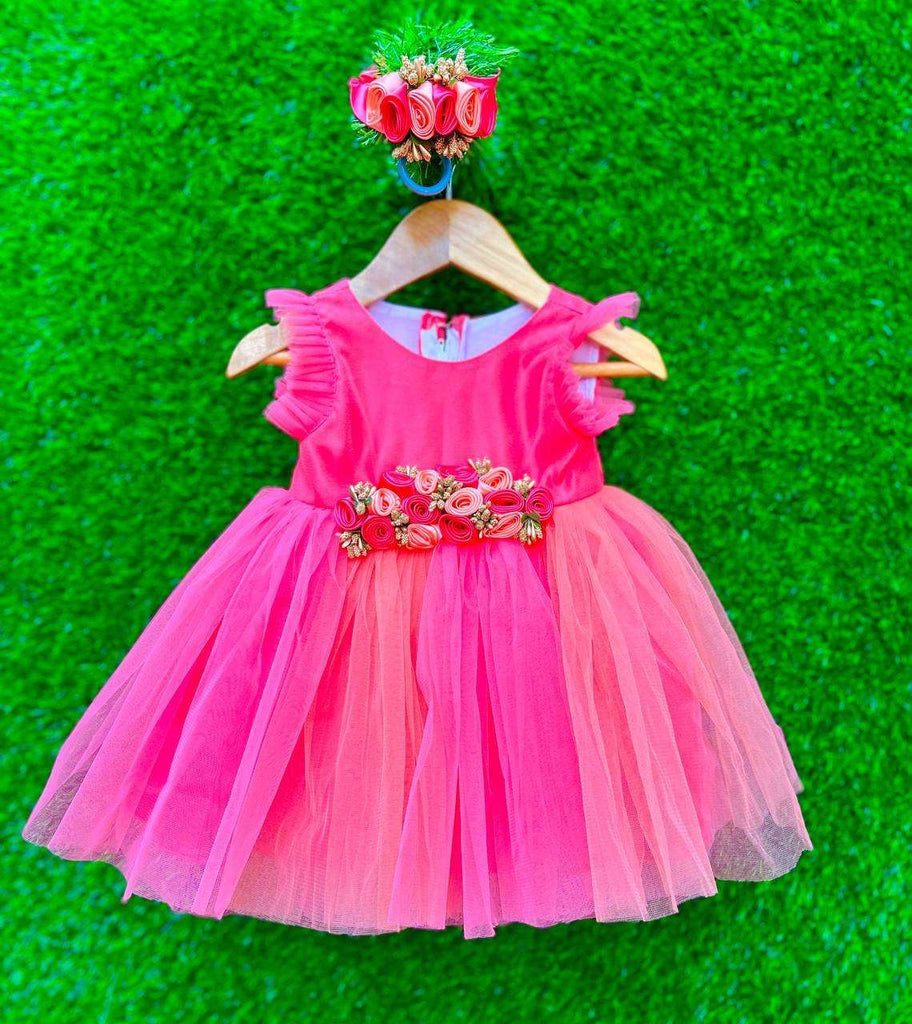 Pin by Farheen Akbar on Perfect Glam Up | Baby frocks designs, Baby girl  frock design, Frocks for girls