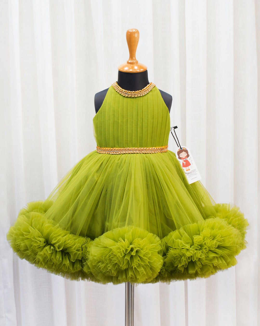 Pea green halter neck birthday frock for baby girls

Pleated ruffled frock for toddlers

Elegant birthday dress for girls

Partywear outfit for baby girls 6M–8Y

Stylish pea green frock for kids

Stanwells Kids green birthday frock

Designer pleated frock for baby girls