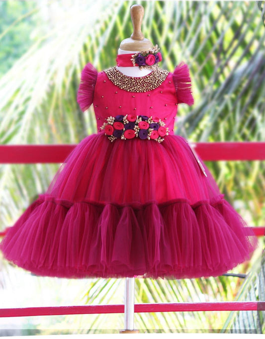 Grapevine & Ranypink Shade Handwork Flower Frock
Material:  Grapevine &amp; Ranypink shade mono nylon net fabric with premium glossy satin as lining. Inner portion is covered with premium ultra satin and white cot
