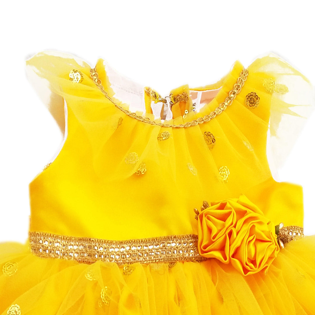 Yellow Sequins Embroidered Babygirls Knee Length Birthday Frock
Care Instructions: Hand Wash Only
Material: Yellow flarred sequins net with flowers and laces for detailing. Beautifully designed outfit for Baby girls with smooth 