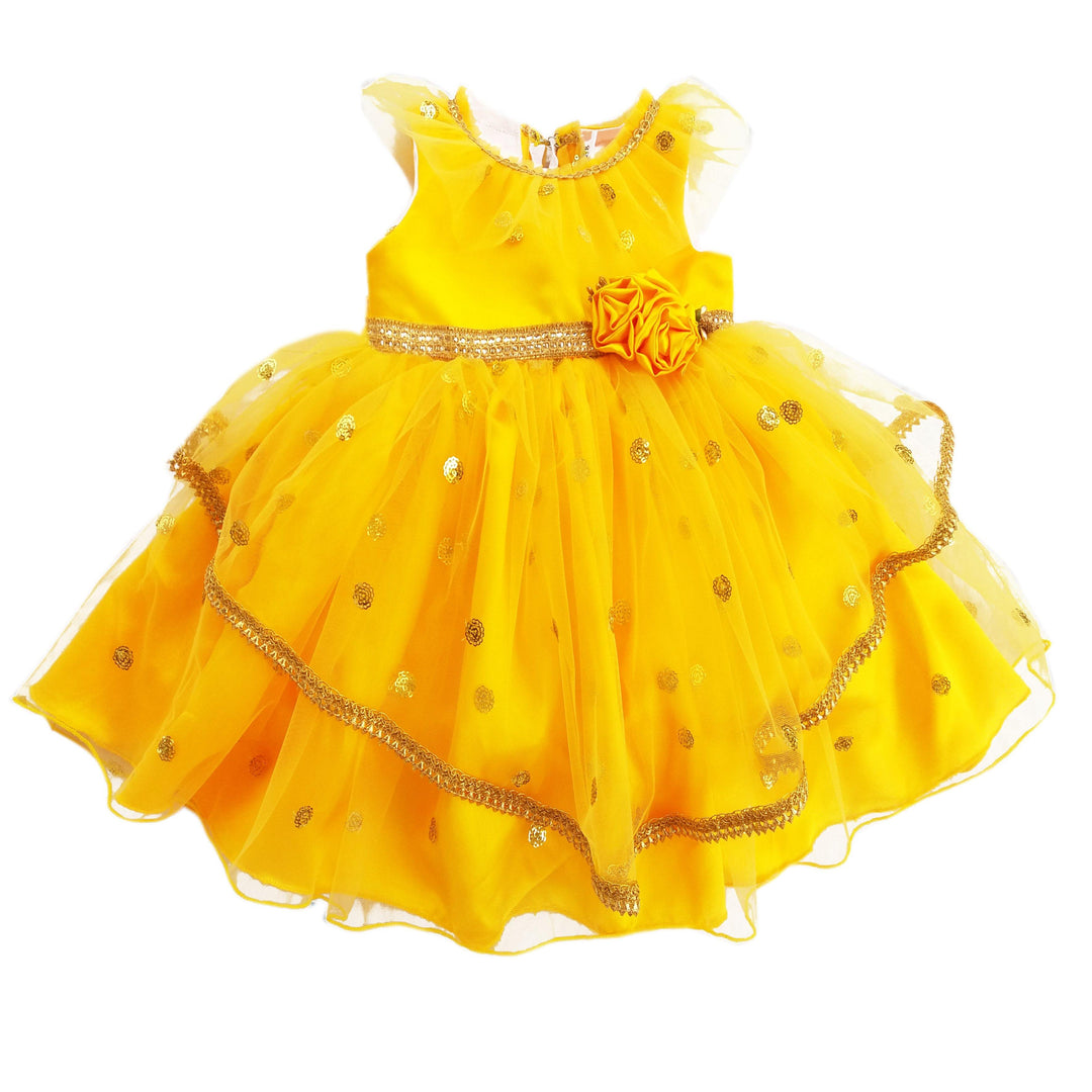 Yellow Sequins Embroidered Babygirls Knee Length Birthday Frock
Care Instructions: Hand Wash Only
Material: Yellow flarred sequins net with flowers and laces for detailing. Beautifully designed outfit for Baby girls with smooth 