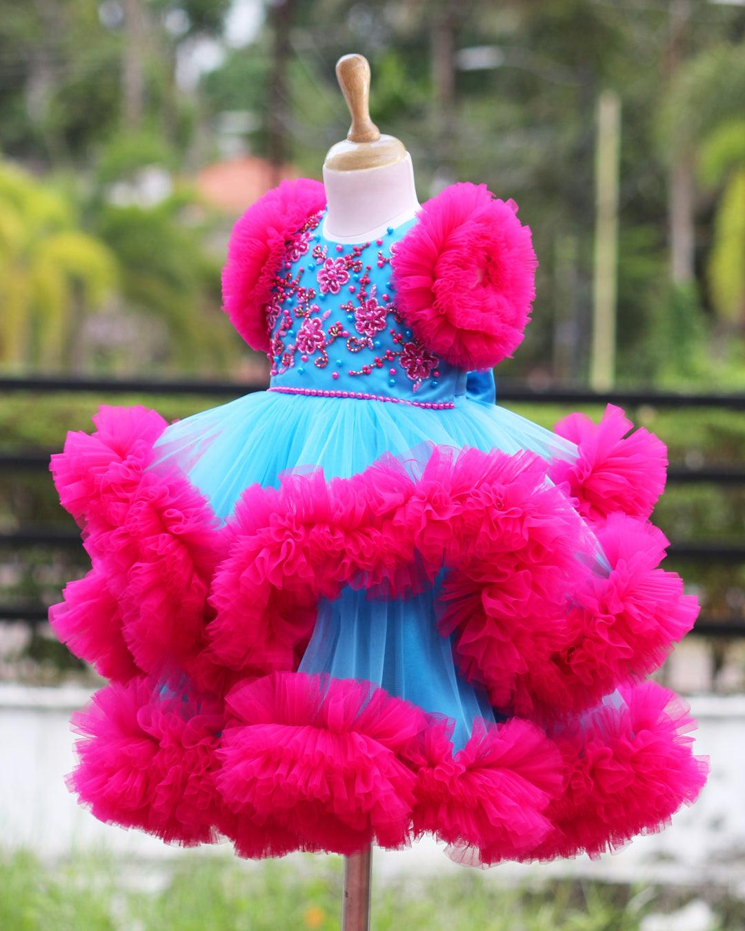 Skyblue & Magenta Heavy Handwork Ruffled Frock



Material: Sky blue and magenta colour nylon net material is used in the upper portion and we are using Heavy quality ultra satin as the primary lining.This satin