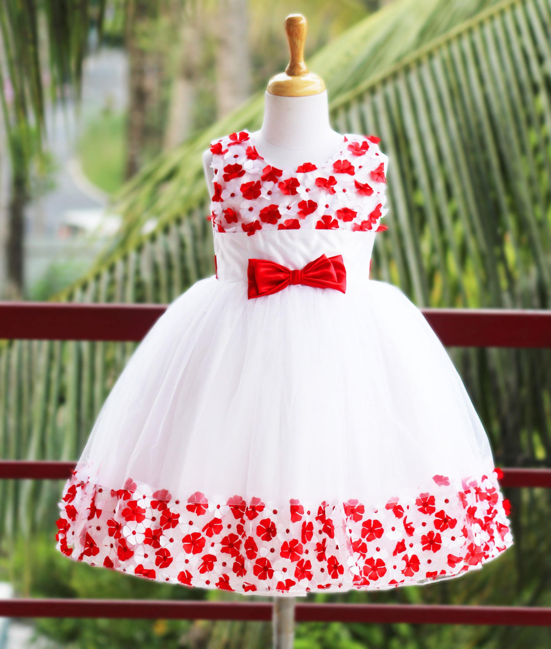 White and Red Combo Sleeveless Flower Embroidered Frock (6months-8 Years) - Stanwells Kids